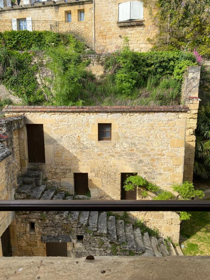 Appartement De Caractere A La Roque-Gageac Bagian luar foto