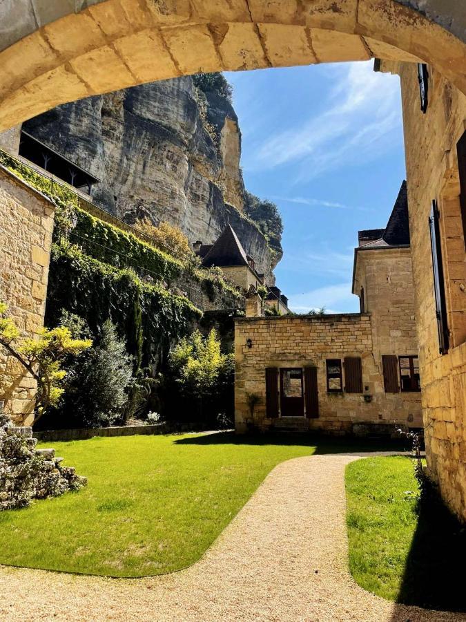 Appartement De Caractere A La Roque-Gageac Bagian luar foto