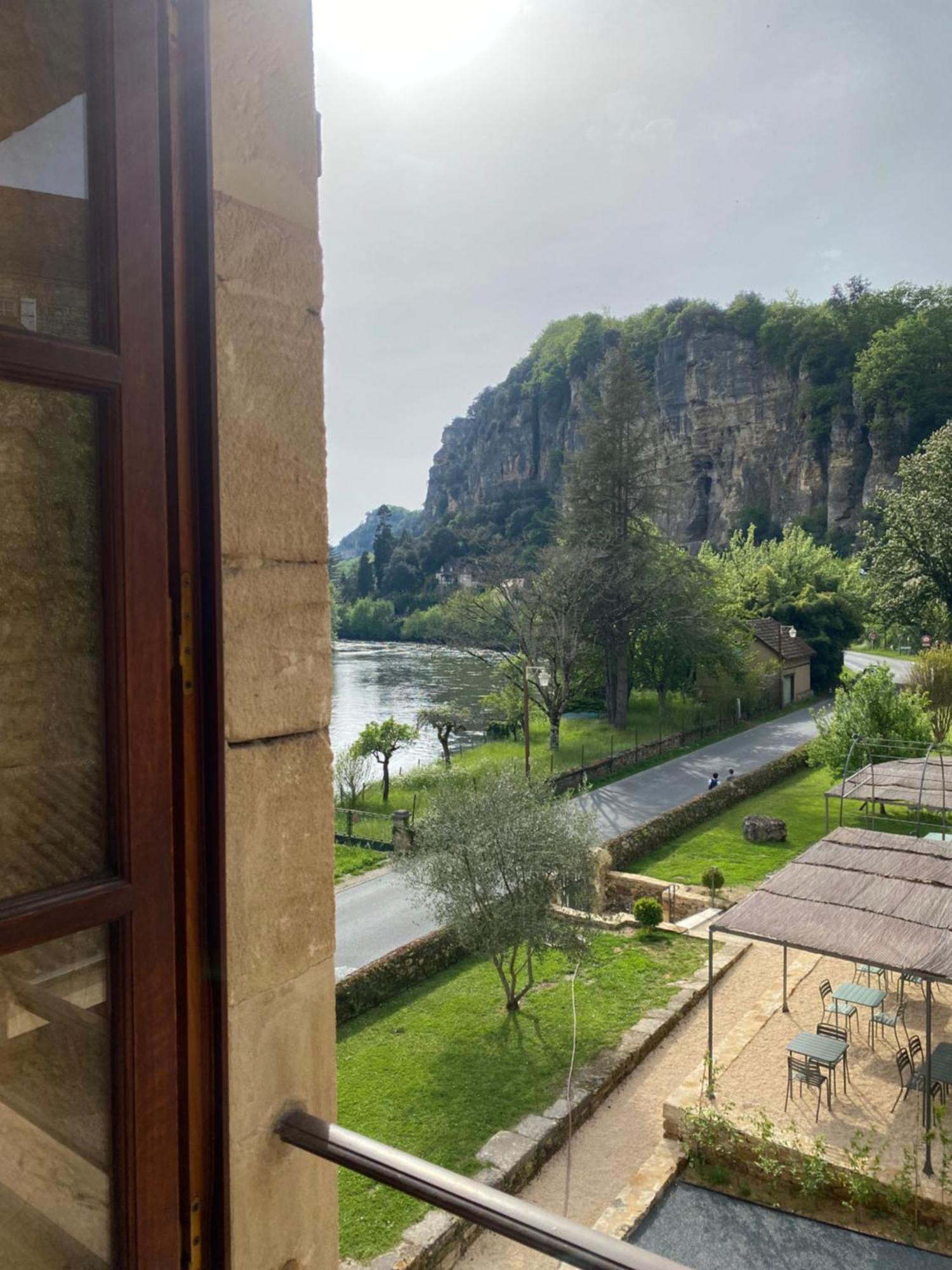 Appartement De Caractere A La Roque-Gageac Bagian luar foto