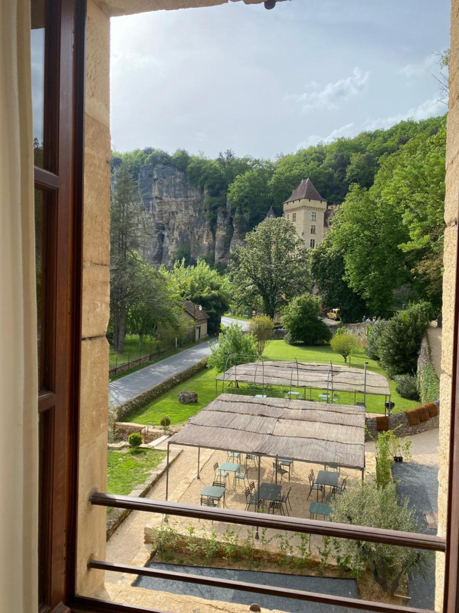 Appartement De Caractere A La Roque-Gageac Bagian luar foto