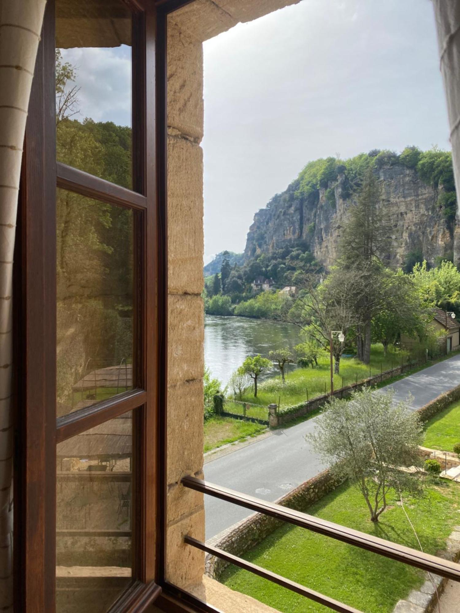 Appartement De Caractere A La Roque-Gageac Bagian luar foto